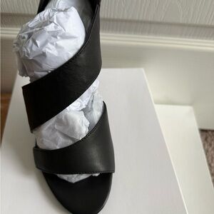 Calvin Klein Black Leather Heels – 9M